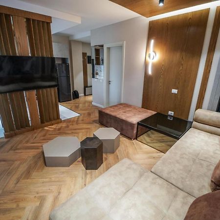 Haris Luxury Apartment No.4 Tirana Exterior foto