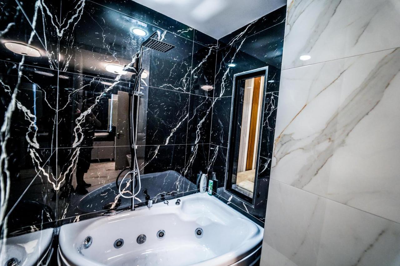 Haris Luxury Apartment No.4 Tirana Exterior foto